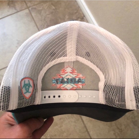 Ariat Baseball Cap - Picture 2 of 2